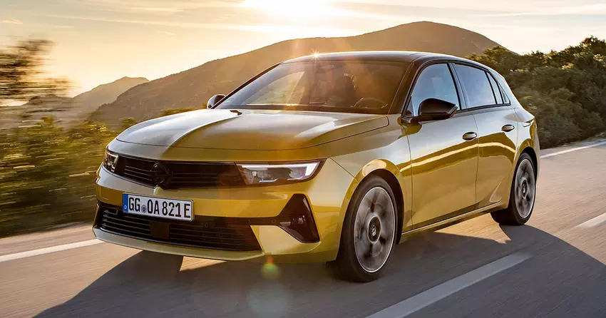 Mehr Leistung und Reichweite zum gleichen Preis: Opel hat die aktualisierte Astra und Astra Sports Tourer PHEVs vorgestellt