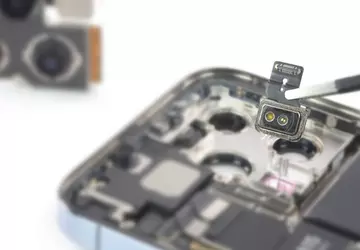 Apple plant, 50 % der Arbeiter ...