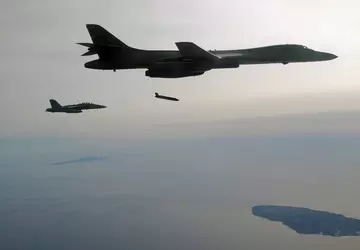 Die USA wollen den B-1B Lancer-Bomber ...