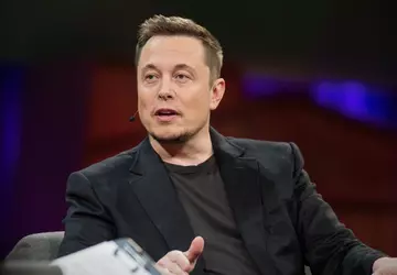 Elon Musk vergleicht die App-Store-Steuer von ...