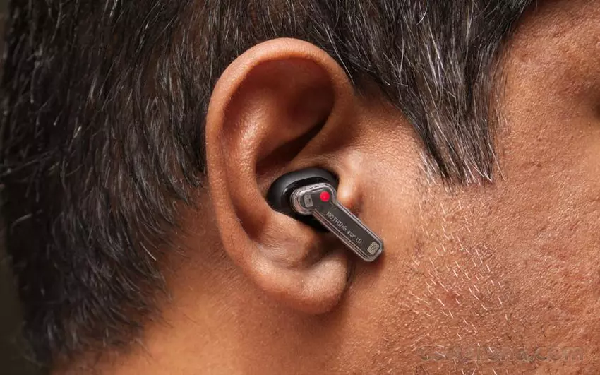 Nothing Ear (1) - kabellose Kopfhörer der Marke Nothing