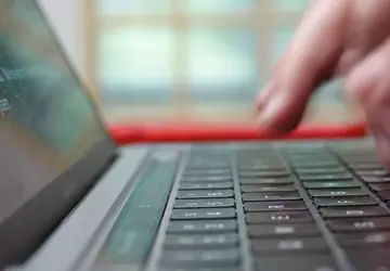 Die Autokorrektur ist manchmal scheiße, gibt ...