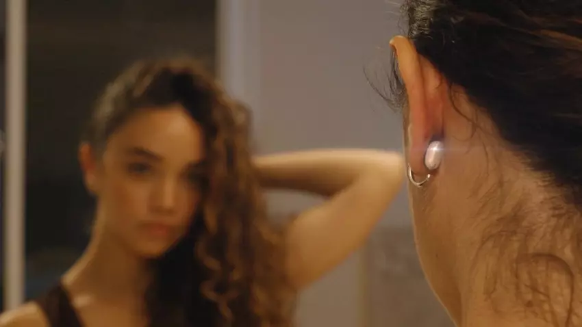 Fitness-Tracker sind nicht mehr in Mode: Ein ungewöhnliches tragbares Gadget – ein intelligenter Ohrring – wurde vorgestellt