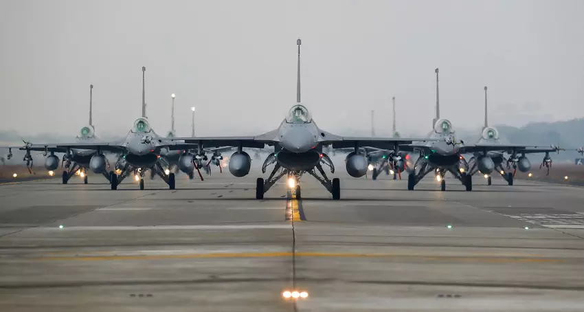 Taiwans F-16V Block 70/72 erhalten IRST-Systeme zur Erkennung und Verfolgung von Chinas J-20-Jägern der fünften Generation