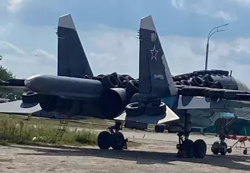 Nach den strategischen Bombern setzten die ...