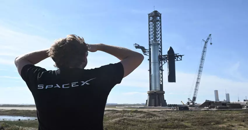 SpaceX zündet Starship-Raptor-Triebwerke vor viertem Testflug
