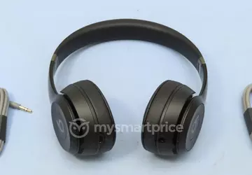 Beats Solo 4 mit USB-C-Anschluss und ...