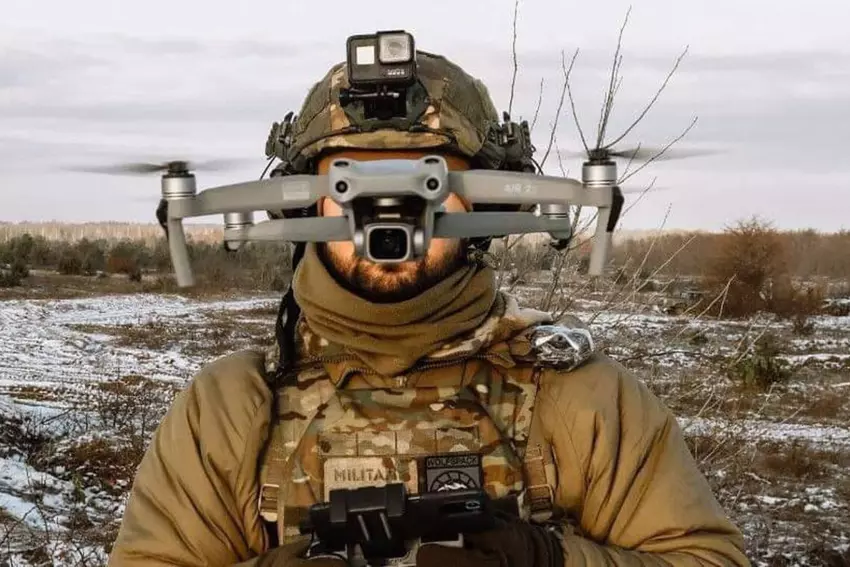 Die Ukraine gründet die weltweit erste UAV-Kampfgruppe