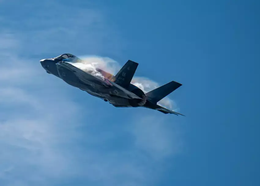 Die USA modernisieren ihre Armee im Pazifik mit den neuesten F-35-Kampfflugzeugen, um China abzuschrecken
