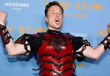 Elon Musk ist seit weniger als ...