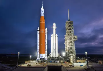 Treibstofflecks an der SLS-Mondrakete der NASA ...