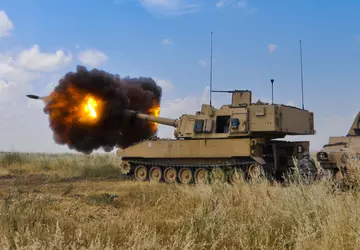 Die ukrainischen Streitkräfte erhalten 1.000 155-mm-RAAM-Granaten ...