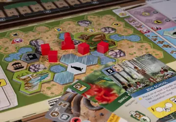 Ark Nova ist ein hervorragendes Brettspiel, ...