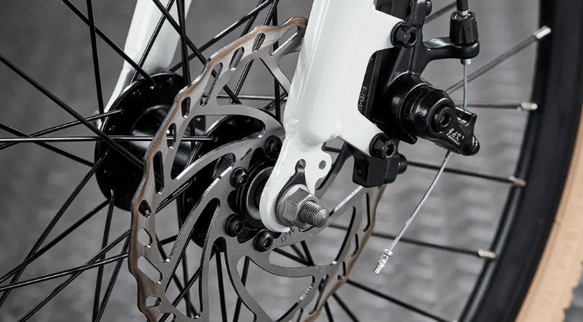 E-Bike-Bremsen warten