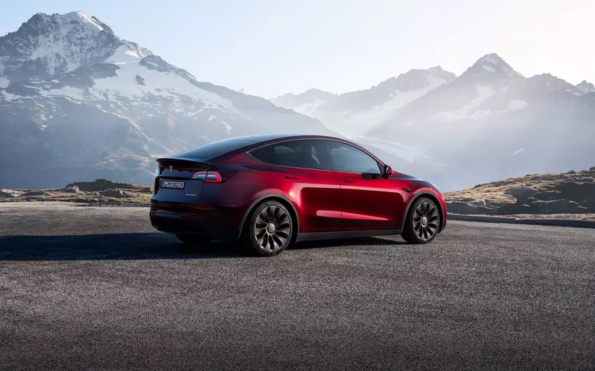 Tesla hat alle Model Y Elektroautos in den USA verkauft, die im ersten Quartal 2023 ausgeliefert werden