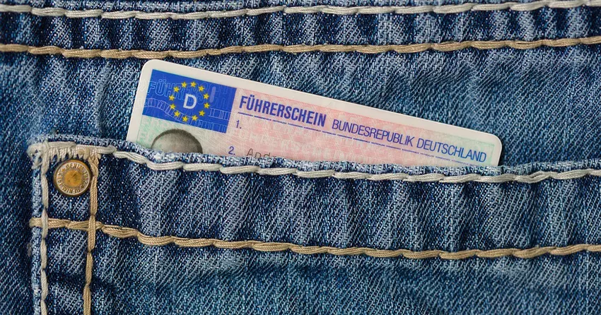 EU will 18-Jährigen unter bestimmten Bedingungen das Führen von Lastkraftwagen erlauben
