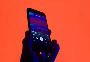 Spotify testet von künstlicher Intelligenz erstellte ...