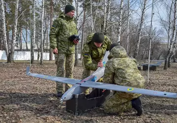 „Kampftestfahrt“: Ukrainische Kanoniere mit Spectator-UAVs zerstörten ...