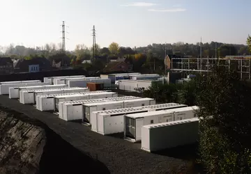 Tesla Energy stellte den größten Megapack-Speicher ...