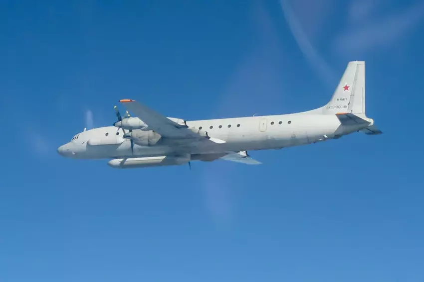 Russische Il-20M