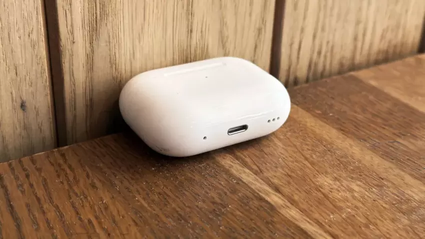Apple AirPods Pro (2. Generation) Geräuschunterdrückende Ohrhörer für das Pendeln