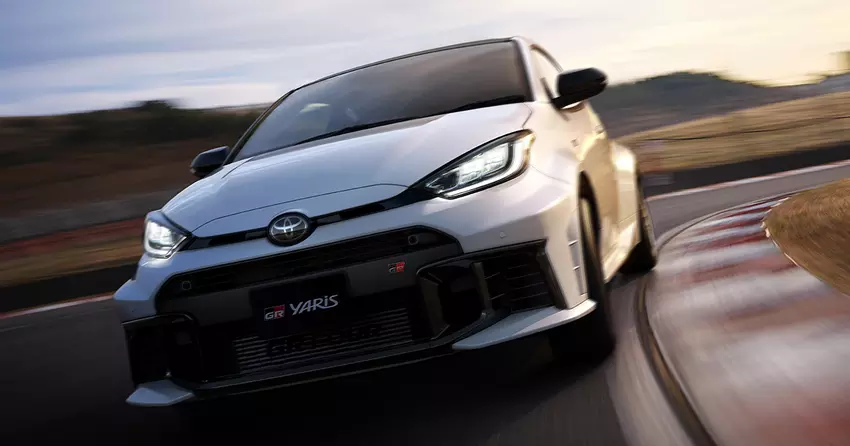 Der Toyota GR Yaris hat eine Reihe von Verbesserungen erhalten, die das Fahrerlebnis noch aufregender machen