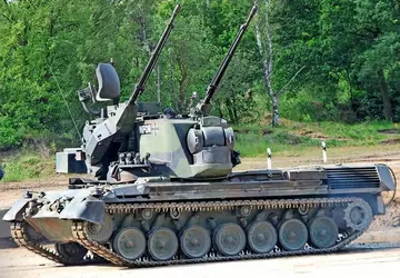 Deutschland übergibt der AFU 24 Gepard-Flugabwehrkanonen, ...
