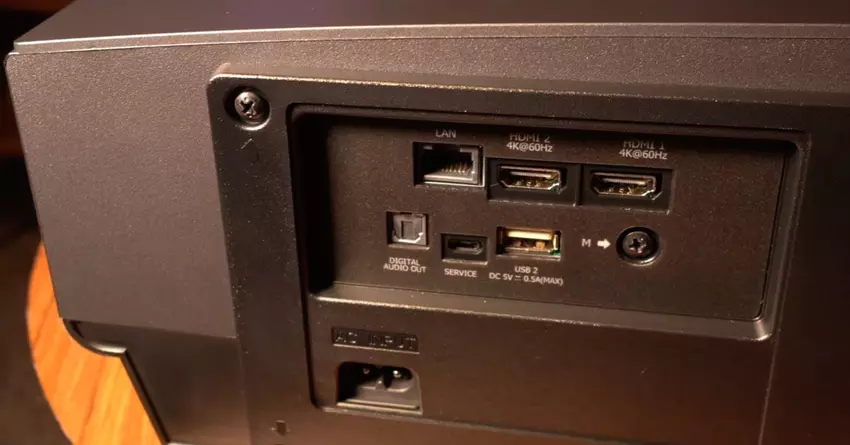 CASIRIS A6 Ultra-Short-Throw Beamer für Heimkino