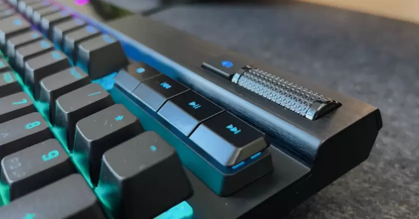 Corsair K70 RGB PRO Mechanische Tastatur für Büro