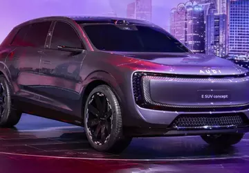 Audi präsentiert elektrischen AUDI E SUV ...
