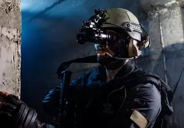 Die britische Armee hat Nachtsichtgeräte des ...