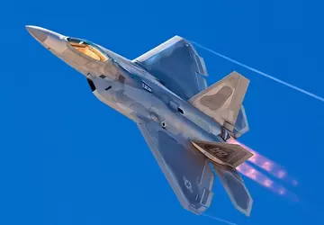 UFO-Jagd: F-22 Raptor Sidewinder-Raketen zerstören zwei ...
