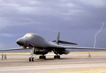 Strategische US-Bomber vom Typ B-1B Lancer ...