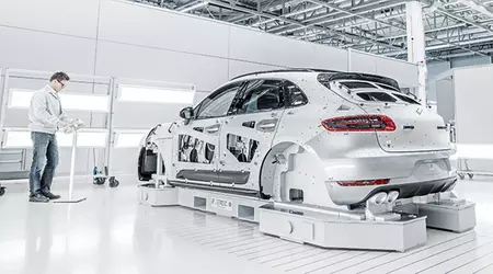 Audi und Porsche könnten wegen Trumps Zolldrohungen mit der Produktion von Autos in den USA beginnen - Media Outlet