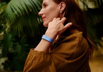 Fitbit Air: Googles bildschirmloser Fitness-Tracker startet ...