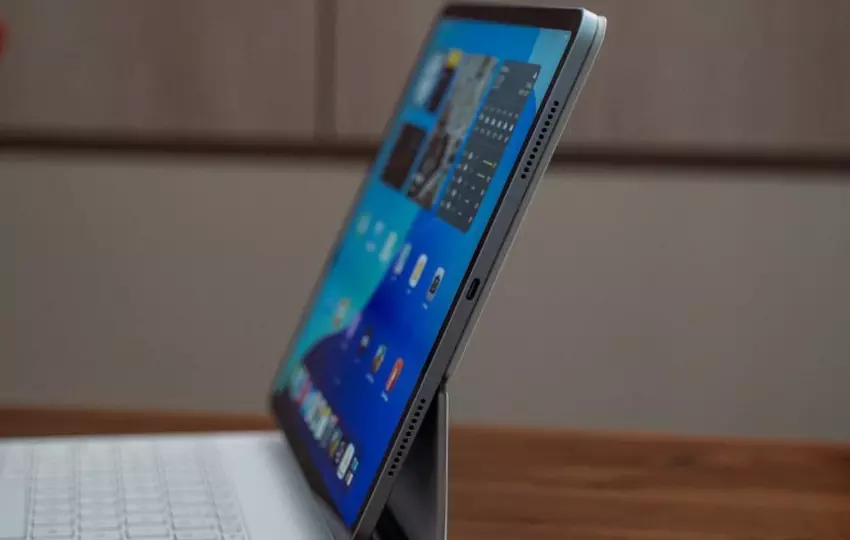 Apple Air M3 2025 vs. Apple iPad Pro M4