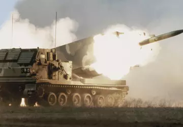 US Army erhält erstes M270A2 MLRS ...