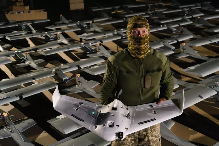 Die ukrainischen Luftstreitkräfte erhielten Ausrüstung im Wert von 16 Millionen UAH, darunter die weltweit ersten FPV-Flugabwehrdrohnen mit Wärmebildkameras