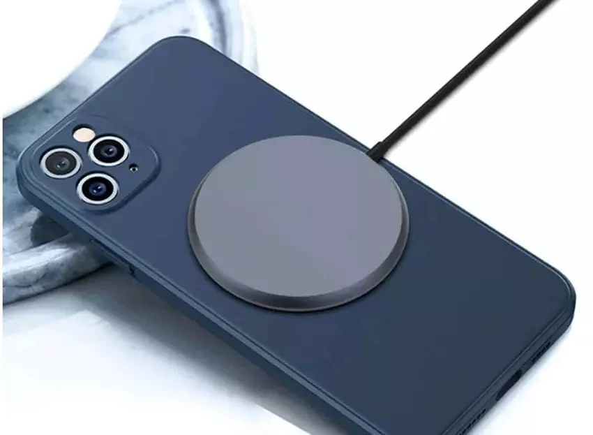 Apple meldet neues MagSafe-Ladegerät an und nennt iPhone 12-Smartphones "veraltet