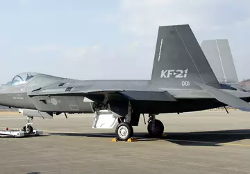 Prototyp des Kampfflugzeugs KF-21 Boramae erreicht ...