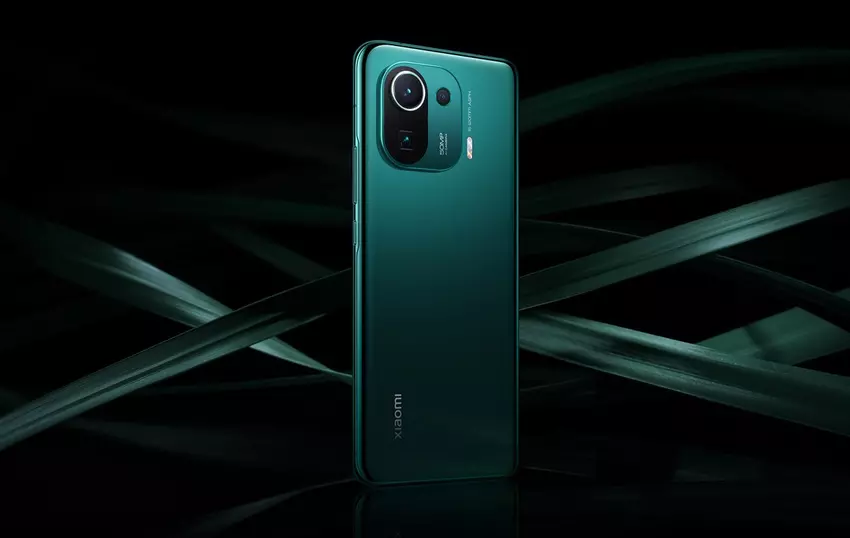 Xiaomi 12 Pro wird 120 W schnell aufgeladen