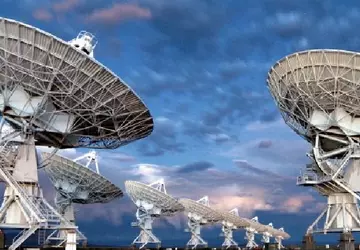 Wissenschaftler fangen ein sich wiederholendes Radiosignal ...