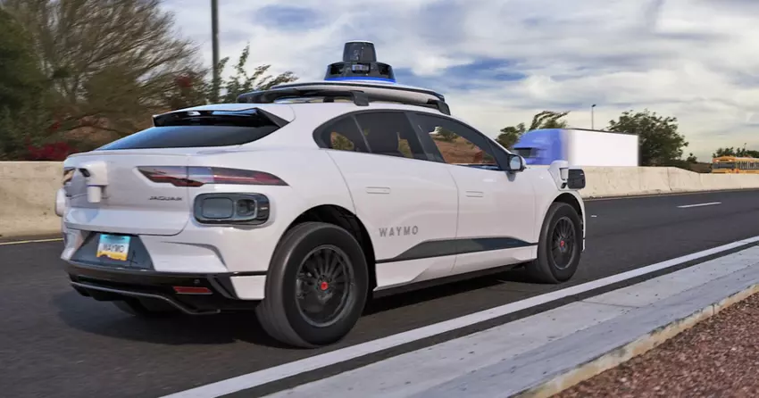 Waymo ruft mehr als tausend Robotertaxis wegen wiederholter Kollisionen mit Hindernissen zurück