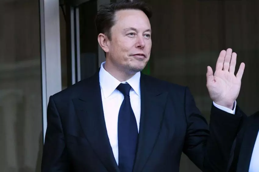 Elon Musk gründete X.AI, um KI zu entwickeln. Und, in jüngerer Zeit, gegen OpenAI und Experimente mit KI