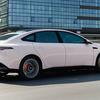 Seitenansicht der Elektro-Limousine Nissan N7