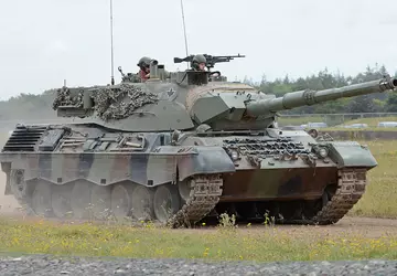 Ukrainischer Leopard 1A5 überstand ein Dutzend ...