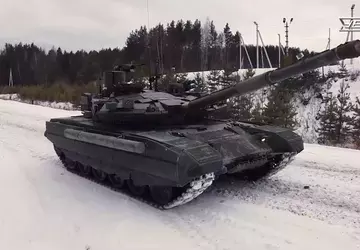 Russland präsentiert T-90M mit aktivem Schutzsystem ...
