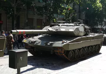 Spanien will der Ukraine bis 2025 ...