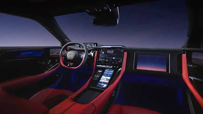 Honda hat sechs Displays in den neuen GT eingebaut 