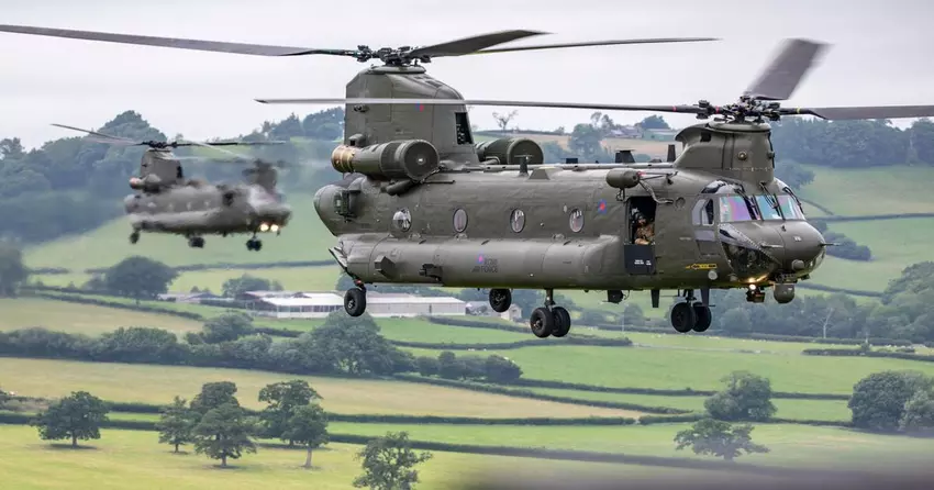 Großbritannien kauft 14 schwere Hubschrauber vom Typ H-47ER Chinook